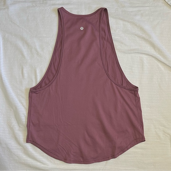Lululemon Muscle Tank Like New (No Size Tag) - Picture 4 of 8